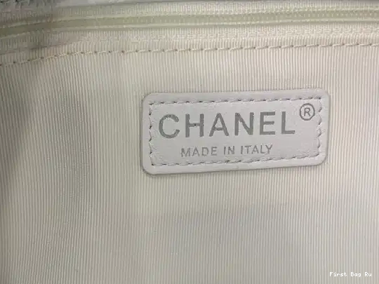 First Bag Ru CHANEL BAG TOTE 0604